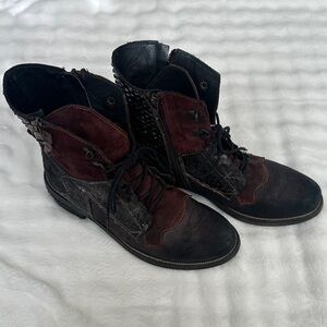 Stylish Black and Maroon Combat Boots Made in Italy 38